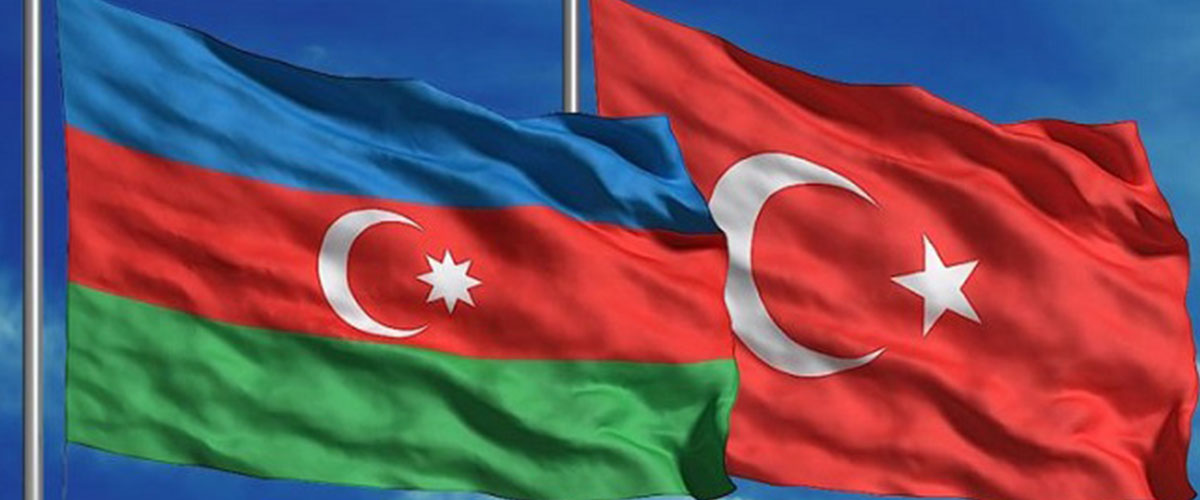 izazder-bakida-is-adamlarini-bir-araya-getirir